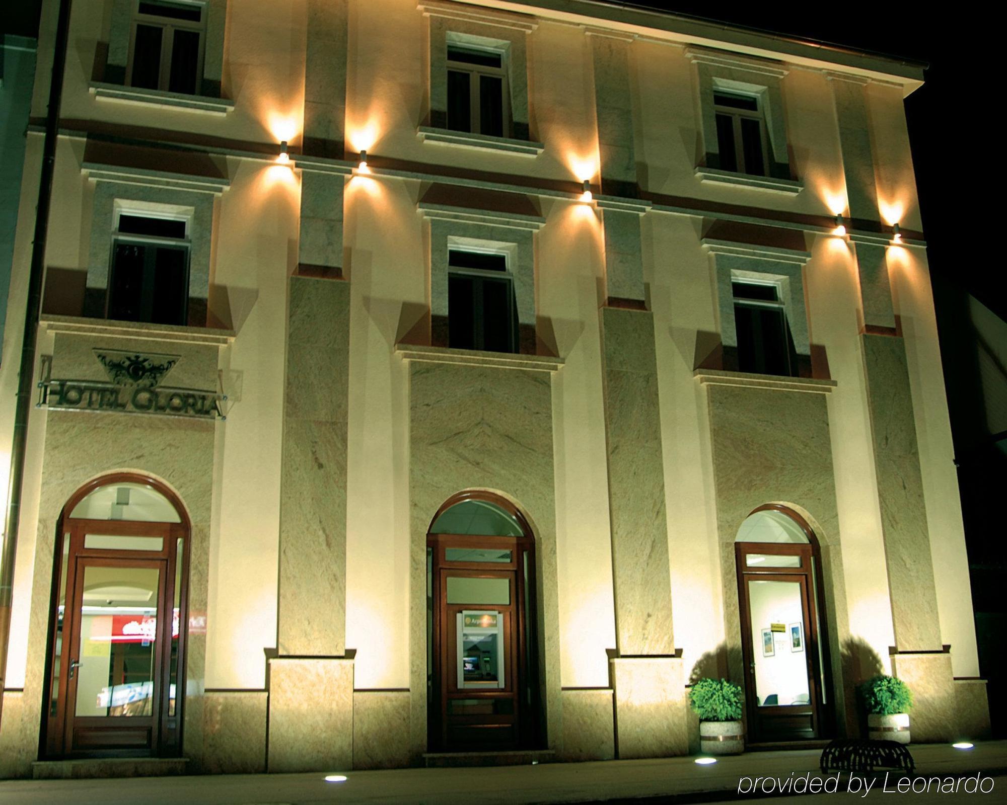 Hotel Forum Garni Subotica Exterior foto